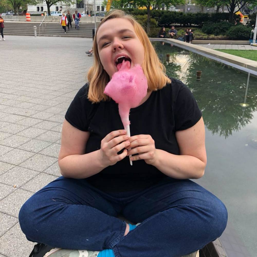 Meet your Posher, Camille